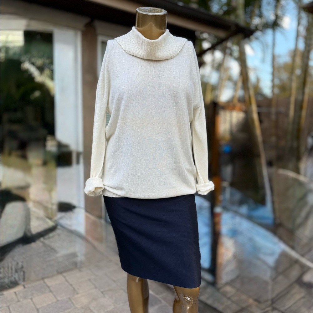 Escada ~ cashmere Sweater